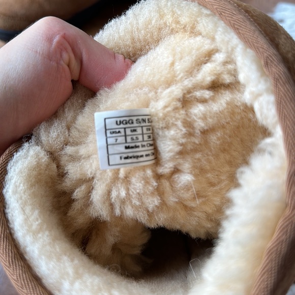 Tall UGG boots with rubber bottom - Picture 6 of 6